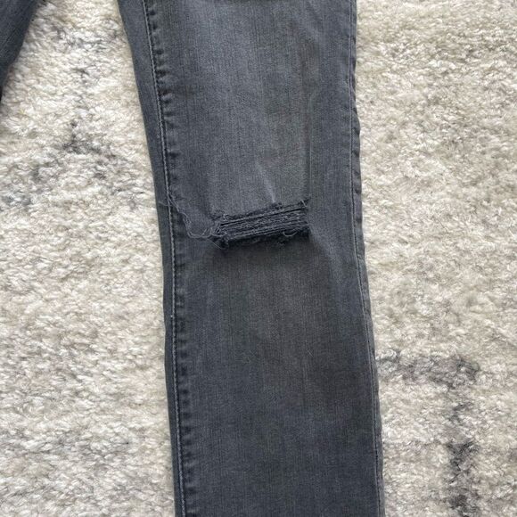 Madewell 9” Mid-Rise Skinny Jeans in Distressed Black Sea - Picture 7 of 13